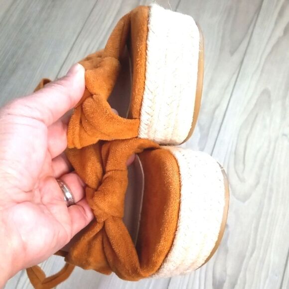 (63-3863) Rilista Wedges Sz 6 - Picture 11 of 11